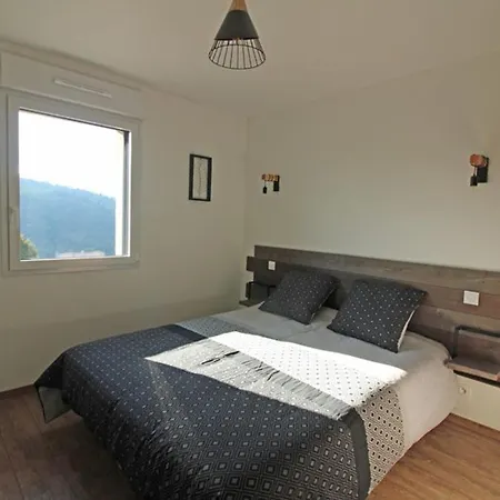 A Avec Cheminee Et Garage - Fr-1-589-385 * 拉布雷斯