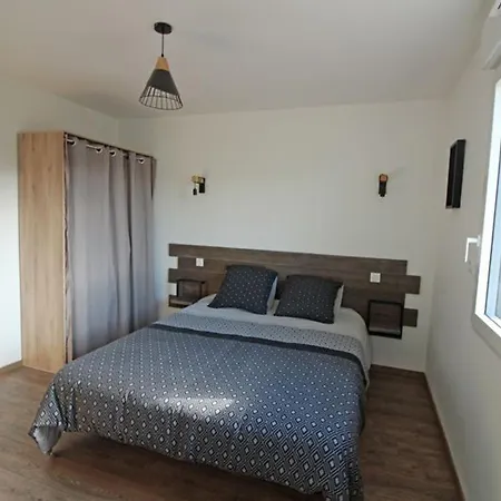 度假居 A Avec Cheminee Et Garage - Fr-1-589-385