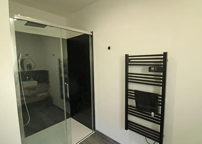 Prázdninový dům A Avec Cheminee Et Garage - Fr-1-589-385 *